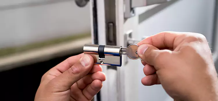 Emergency Locksmith for House Strathmore